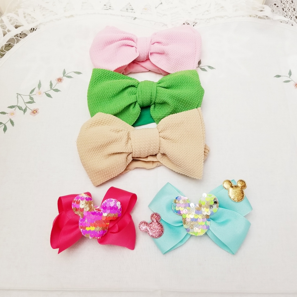 Bundle of 5 Kid's Bows. New